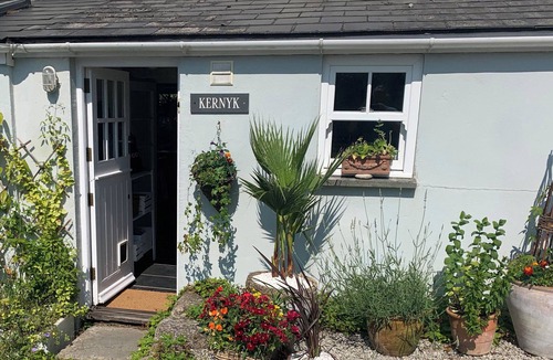 Carnbrea Cottage | KERNYK, with open fire in Redruth