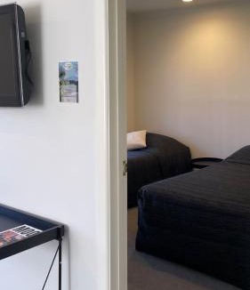 Hawera Hotel | Kerry Lane Motel