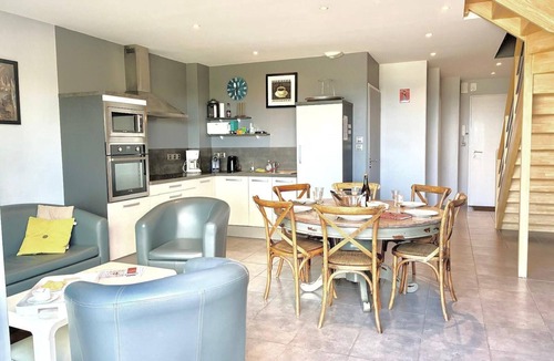 Roscoff House | Kersaliou residence with sea view