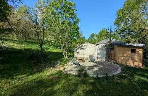 La Bastide-sur-l'Hers House | Kerterre, hébergement insolite en lisière de forêt