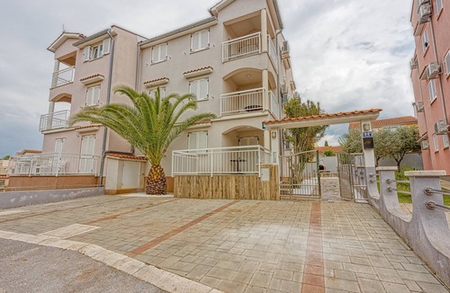 Cancini Apartment | Kestenova/Two-Bedroom App with Balcony No.5