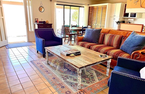 Nogales Cottage | Kestrel Cottage at Birdsong Retreat