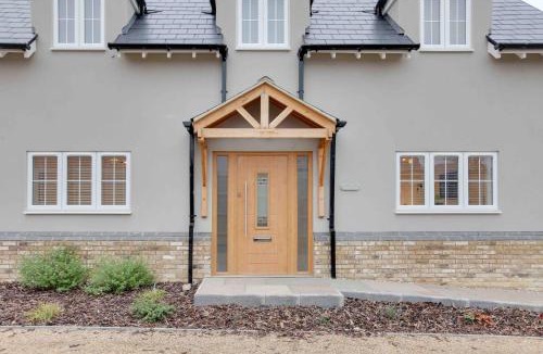 Dunmow House | Kestrel Gardens Dunmow