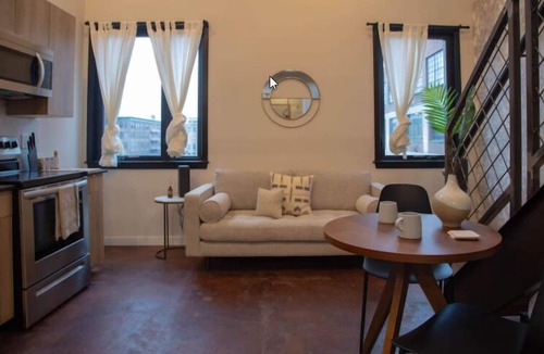 Center City Apartment | Kestrel Hotel