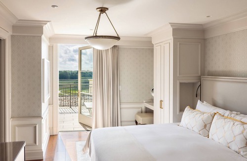 Royal Acres Hotel | Keswick Hall