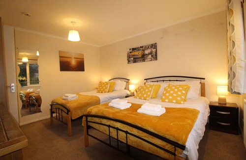 Chesterfield House | Keswick House Chesterfield