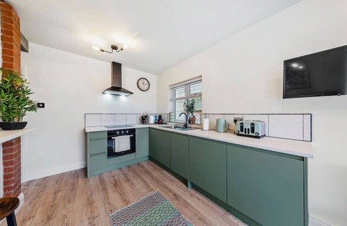 Kettering Apartment | Kettering Central - Exquisite Apartment