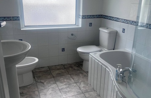 Kettering House | Kettering Guest House