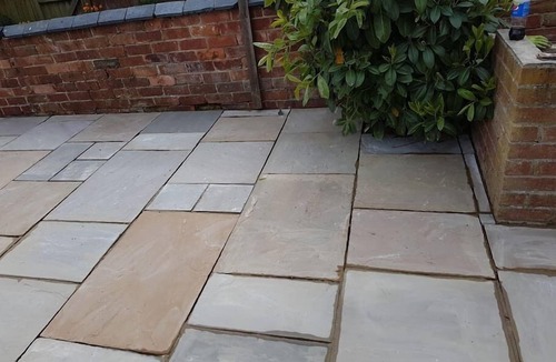 Kettering Apartment | Kettering Town Corporate - St Peter's