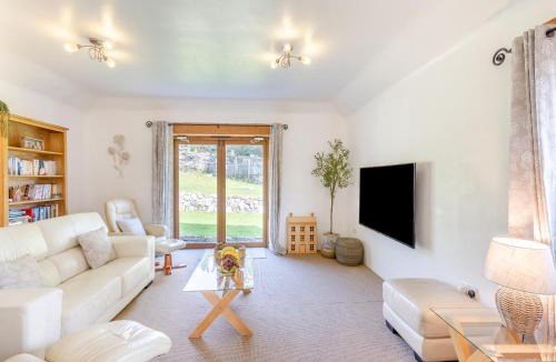 Tresmeer House | Kettle's On - Tkc