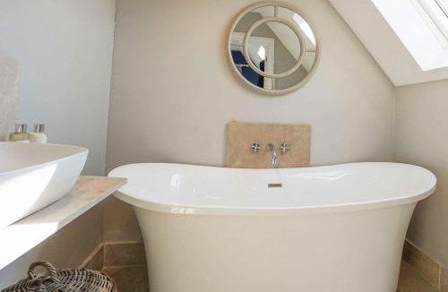 Rampton House | Kettlethorpe road cottage