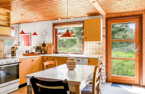 Grønhøj Cottage | “Kettruply”: Secluded idyll 700m from the beach