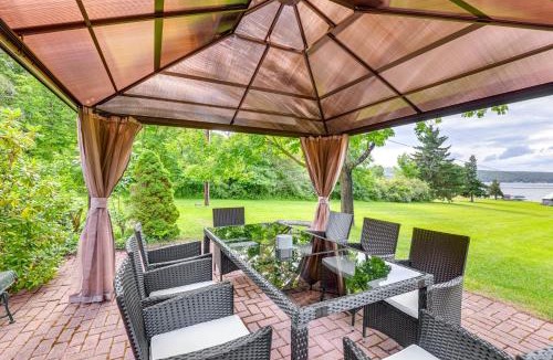 Hammondsport House | Keuka Lake Cabin w/Boat Dock Access & Fire Pit!