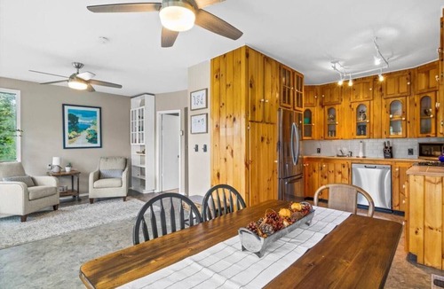 Dundee Cottage | Keuka Lake | Keuka Lake Wine Trail | Lake Access