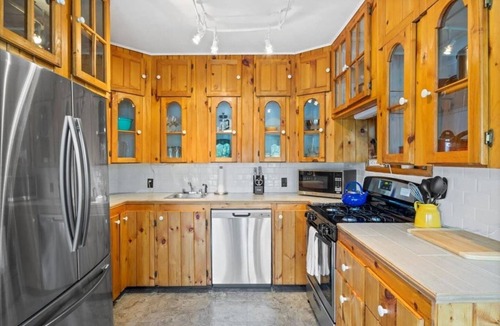 Dundee Cottage | Keuka Lake | Keuka Lake Wine Trail | Lake Access