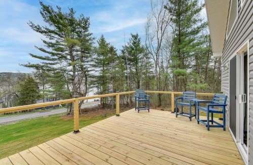Town of Jerusalem House | Keuka Lake Retreat Steps From Marina!