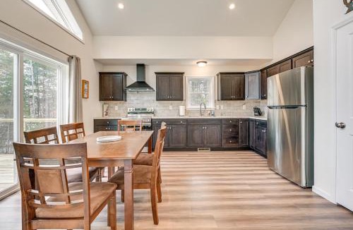 Town of Jerusalem House | Keuka Lake Retreat Steps From Marina!
