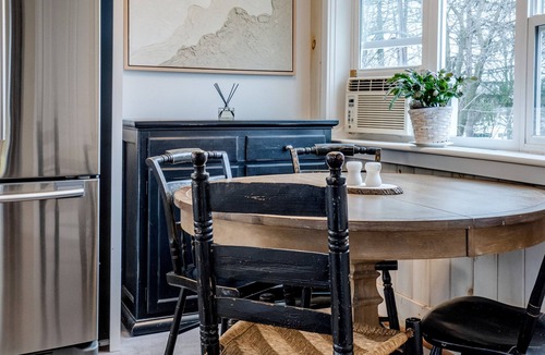 Town of Jerusalem House | Keuka Park Charmer - walk to the lake!