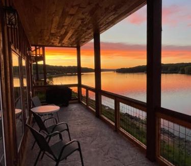 Houghton House | Keweenaw Waters Resort