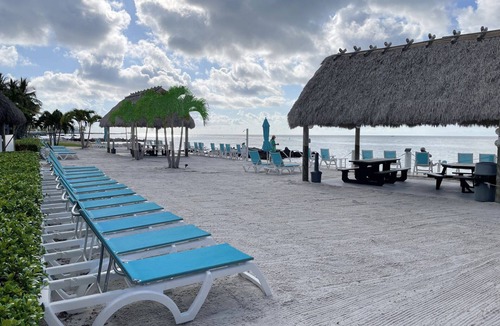 Key Colony Beach Apartment | Key Colony Beach Condo Ocean Front Complex, Private Beach, Heated Pool