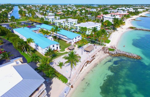 Key Colony Beach Apartment | Key Colony Beach Condo Ocean Front Complex, Private Beach, Heated Pool