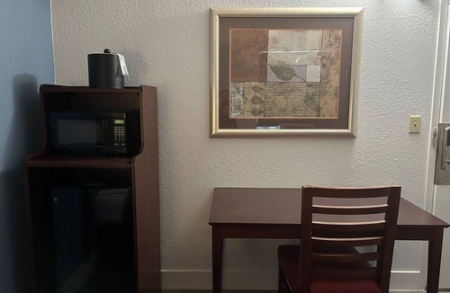 Roseville Hotel | Key Inn Roseville