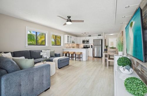 Key Largo Apartment | Key Largo Ocean Shore Villa 2 with pool & boat slip