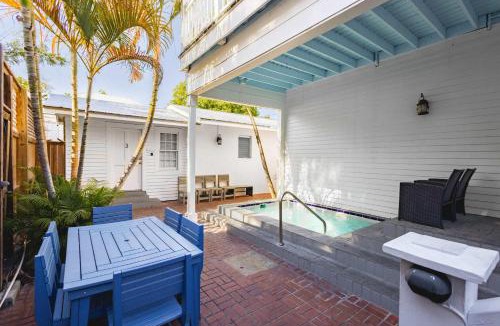Historic Seaport Hotel | Key Lime Cottage