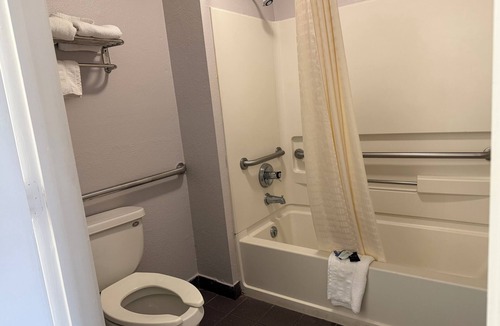 Chatsworth Hotel | Key West Inn