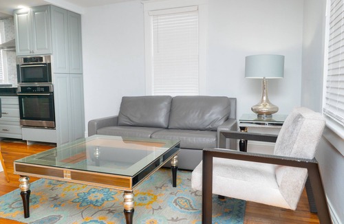 Northeast Virginia Beach House | KEY WEST INSPIRED 5 BEDROOM HOME. 4 MINUTE WALK TO BEACH & BOARDWALK