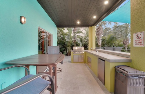 Fairvilla House | Key West Themed Lakefront Oasis with Liveaboard Sailboat!