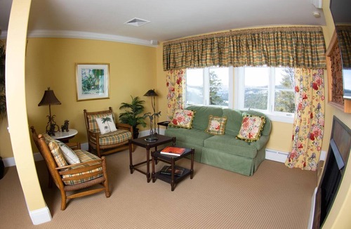 Pagosa Springs Hotel | Keyah Grande - South Pacific