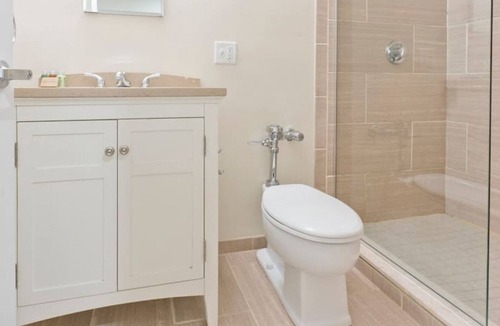 Downtown Boston Apartment | Keyless Entry | Laundry in Bldg | Pet Friendly