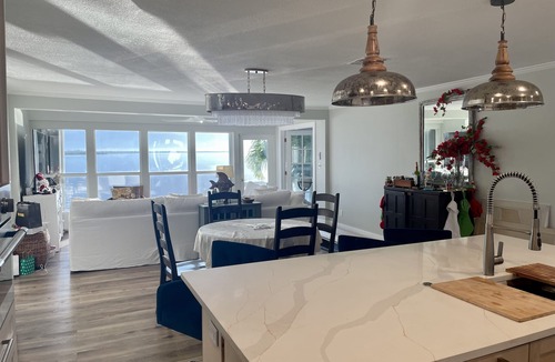 Ramrod Key House | Keys cottage, oceanfront, dock, fenced backyard