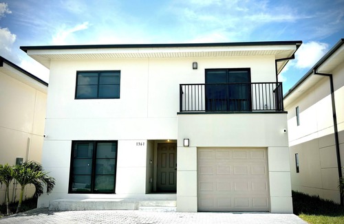 Florida City Villa | Keys Landings