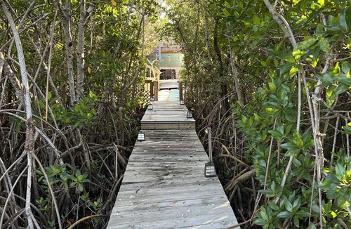 Twin Lakes House | Keys Sanctuary