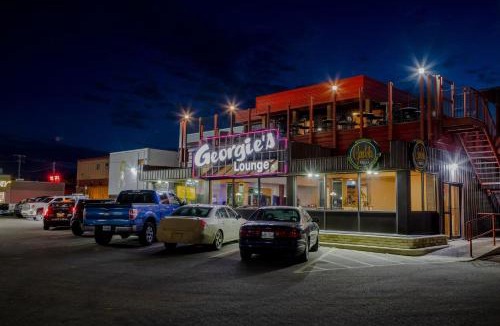 Brandon Hotel | Keystone Motor Inn, a Travelodge by Wyndham