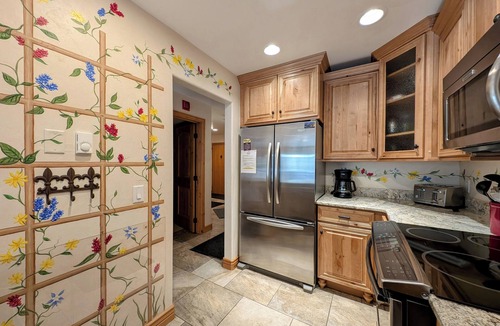Mountain House Condo | Keystone Summer Stay | Balcony & River Views