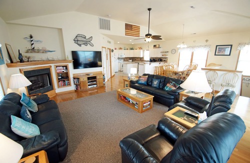 Kitty Hawk Cottage | KH4004- Oceanside Paradise 5BR, Private Pool, Hot Tub, Elevator & Pool Table