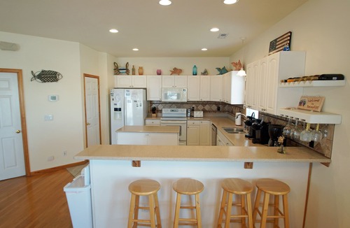 Kitty Hawk Cottage | KH4004- Oceanside Paradise 5BR, Private Pool, Hot Tub, Elevator & Pool Table