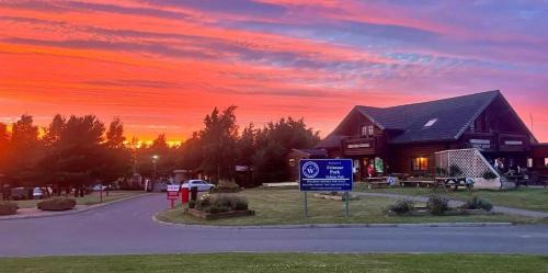 Morpeth Other | Khans Cabin