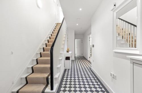 Docklands Apartment | Khayat Homes - The Great Escape