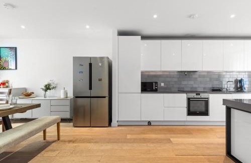 Docklands Apartment | Khayat Homes - The Great Escape