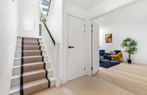 Docklands Apartment | Khayat Homes - The Great Escape