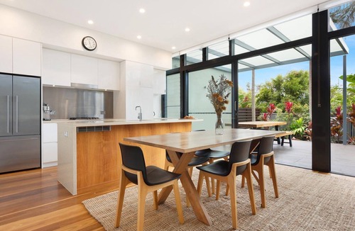 Byron Bay House | Kiah - nestled between Main & Belongil Beaches