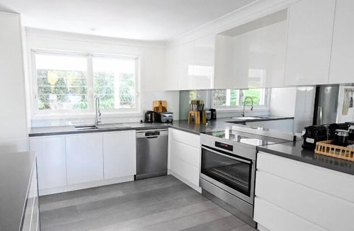 Saddleback Mountain House | Kiama Saddleback Mt 4 B/R Home 1 Acre Pool