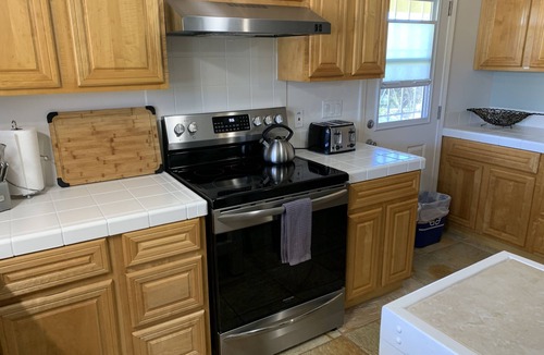 Hawi Apartment | Kick Back and Kick Your Shoes Off