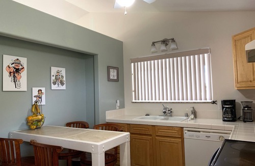 Hawi Apartment | Kick Back and Kick Your Shoes Off