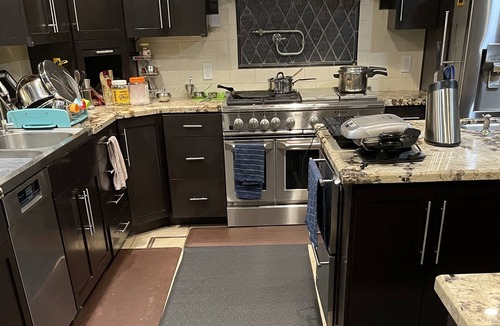 South San Jose House | Kick back and relax in this one bedroom R3 with all comforts.