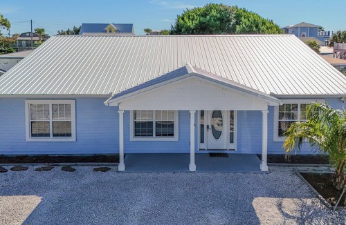 Hollywood Beach House | Kick Off Summer Right! June Dates Available -Private Pool, 2 blocks from beach!